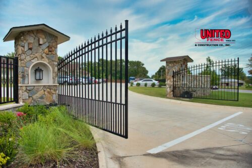 best fencing for apartment security