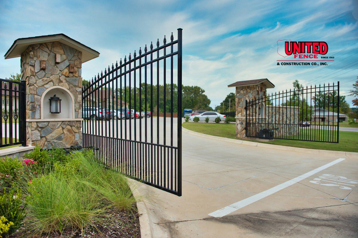 best fencing for apartment security